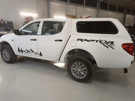 Raptor fehér